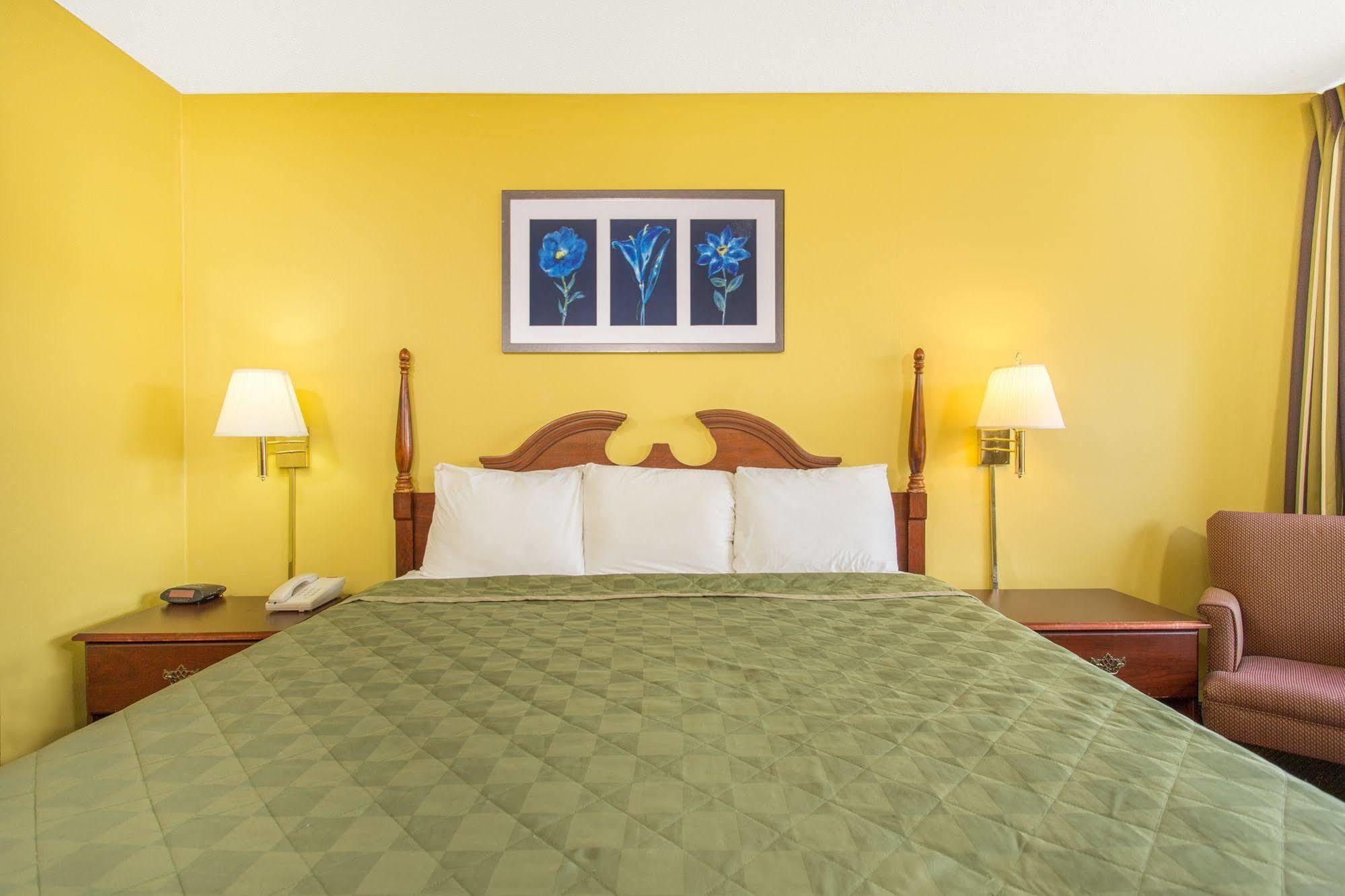 Knights Inn Ρόανοκ Εξωτερικό φωτογραφία